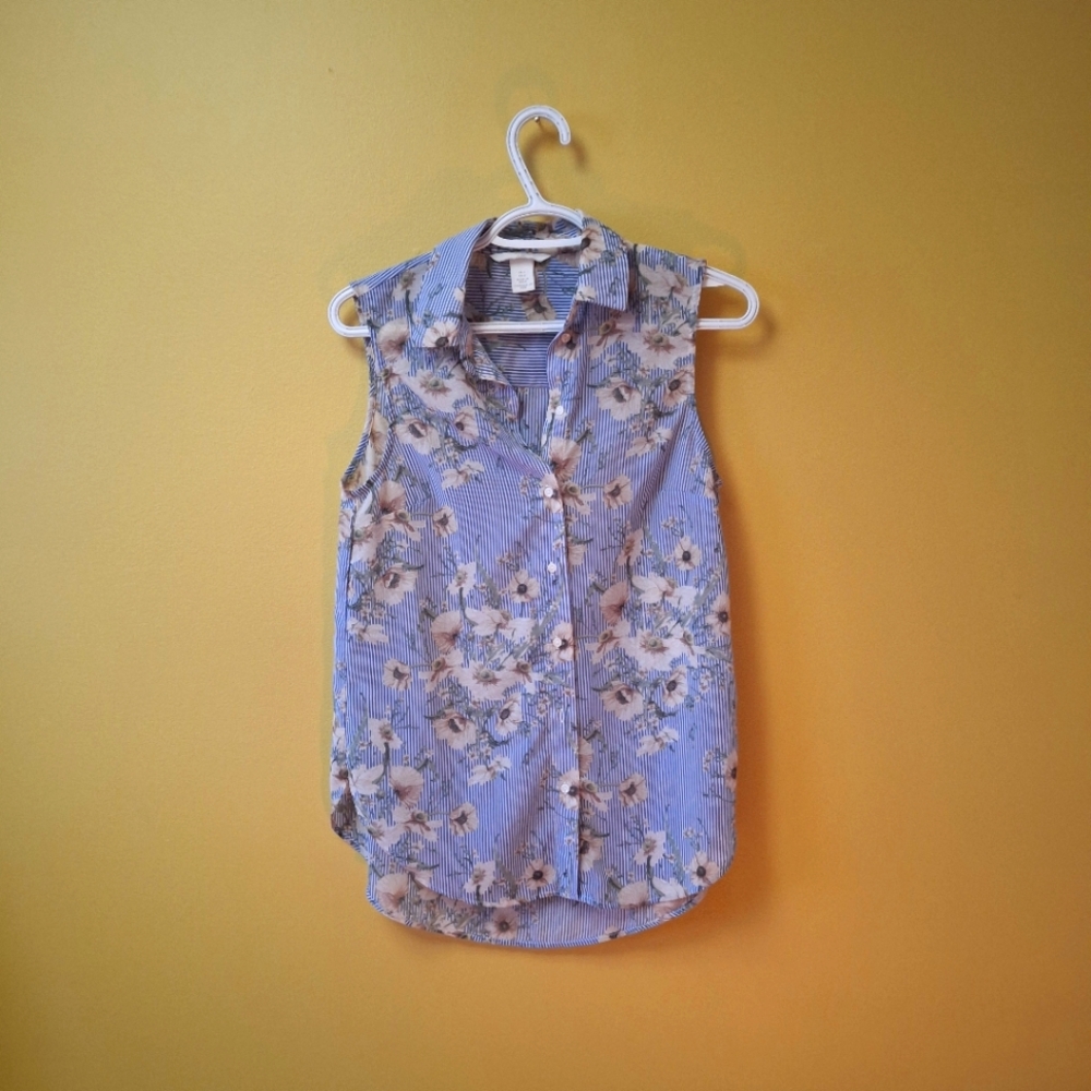 H&M Blue Button Down Tank Top with Notched Collar